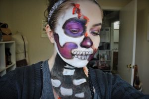 EASY DIY SKELETON MAKEUP | HAPPY HALLOWEEN • She smiles